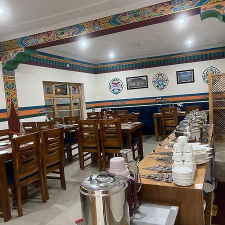 The Nangsay Hotel Leh Buitenkant foto