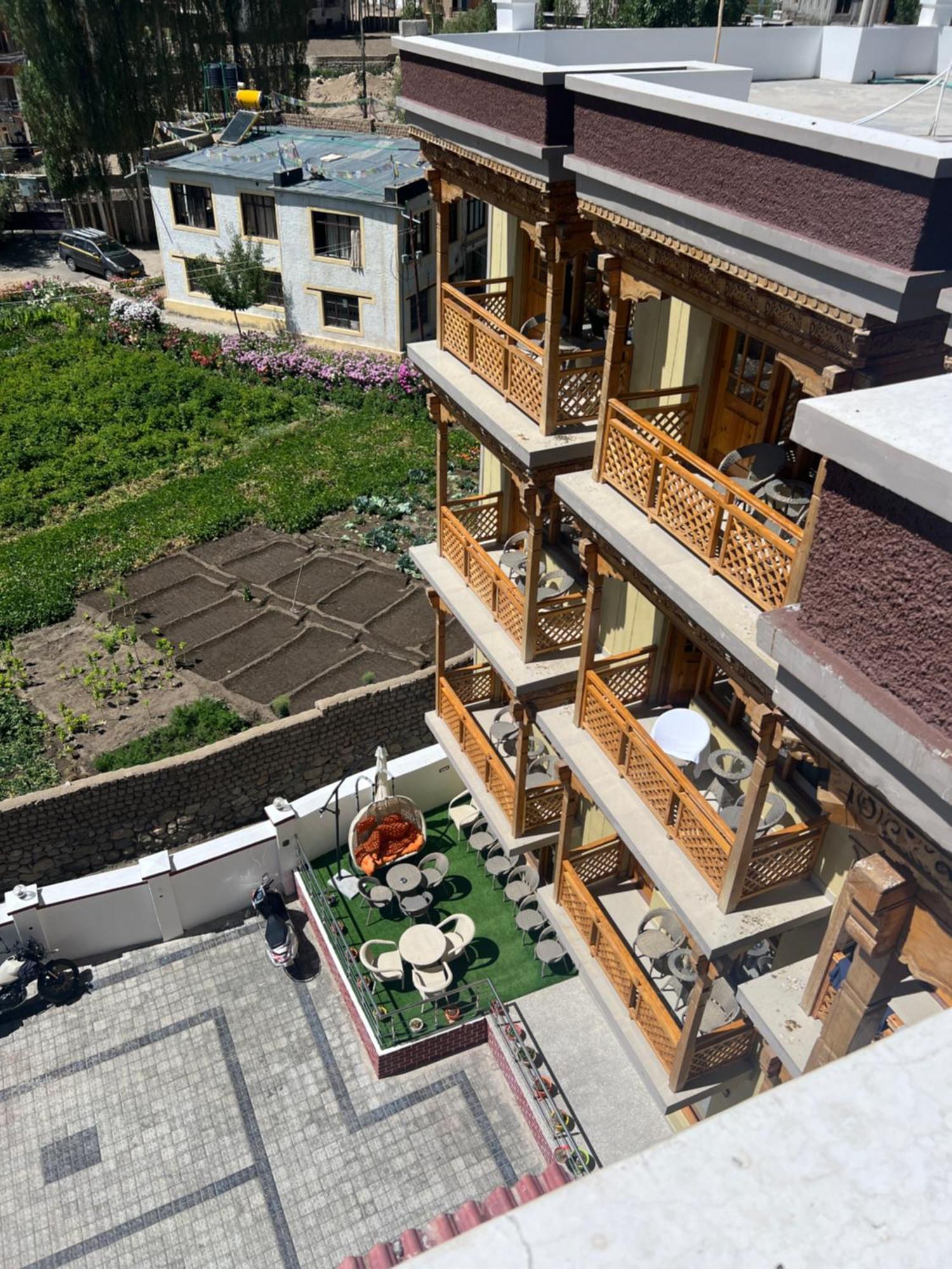 The Nangsay Hotel Leh Buitenkant foto