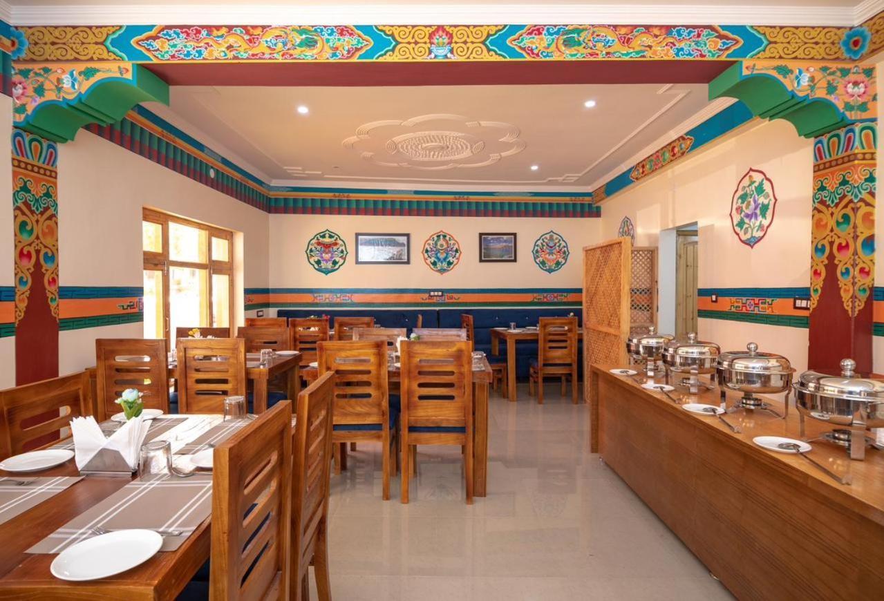 The Nangsay Hotel Leh Buitenkant foto