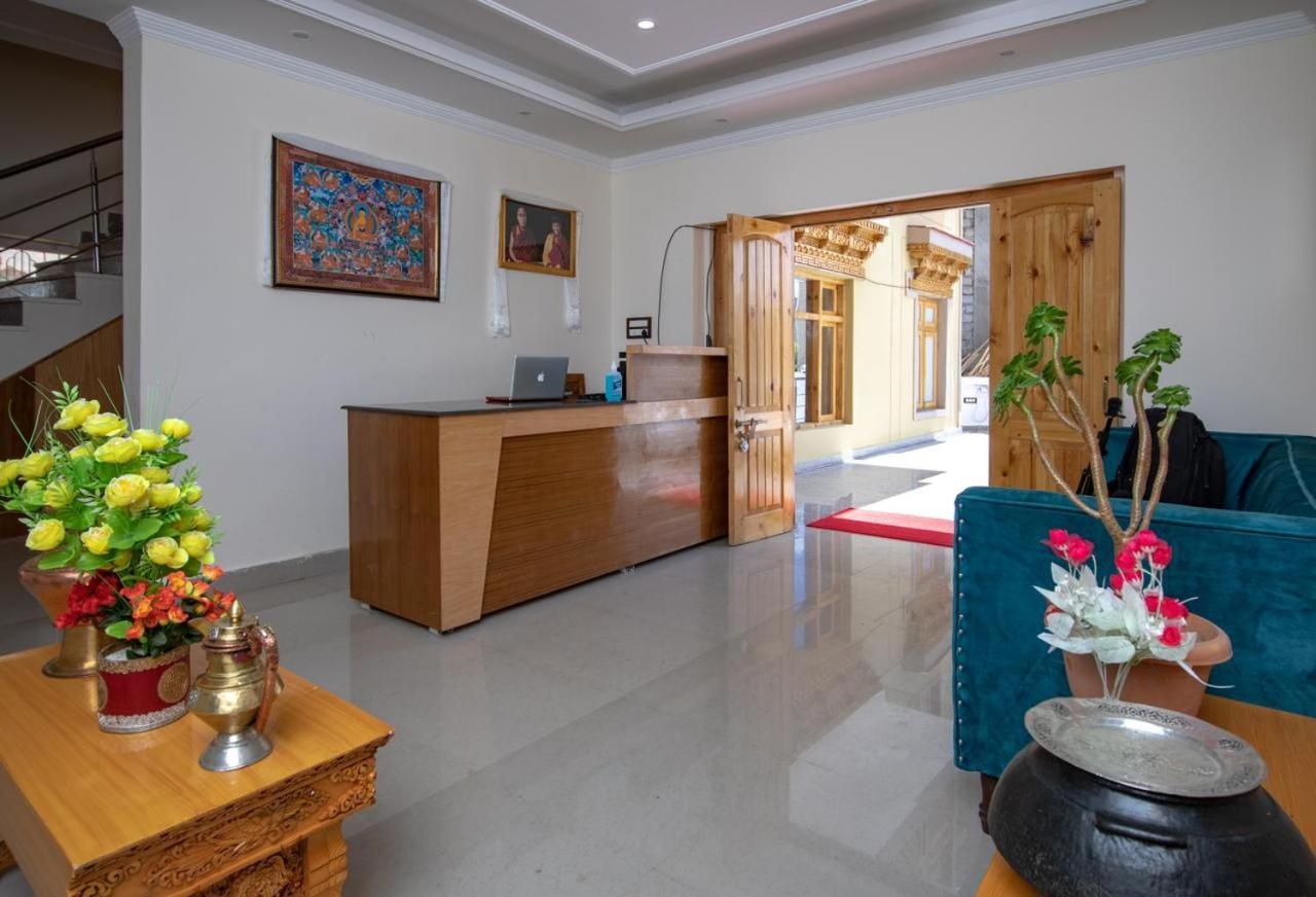 The Nangsay Hotel Leh Buitenkant foto